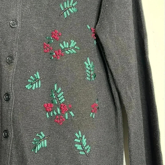 Northern Reflection Black Cardigan With Knit Details - Picture 6 of 8